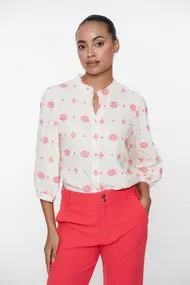 Blouse embroidery