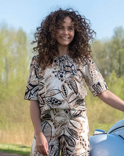 Fos Amsterdam - Blouse korte mouw - Beige - Lexi Begonia Mix - 7386