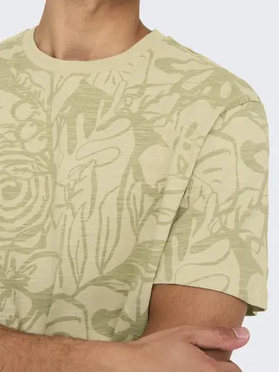 Only&Sons - T-shirt korte mouw - Lichtgroen - Onsperry Flower Life Aop Reg S - 22034323