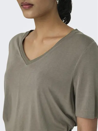 Only - T-shirt korte mouw - Donkergroen - Onlelise S/S V-Neck Top Jrs No - 15257390