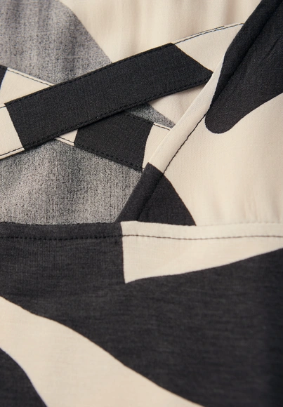 Printed shirt w.crossed straps