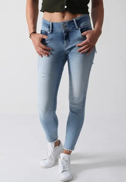 Sarah slim fit