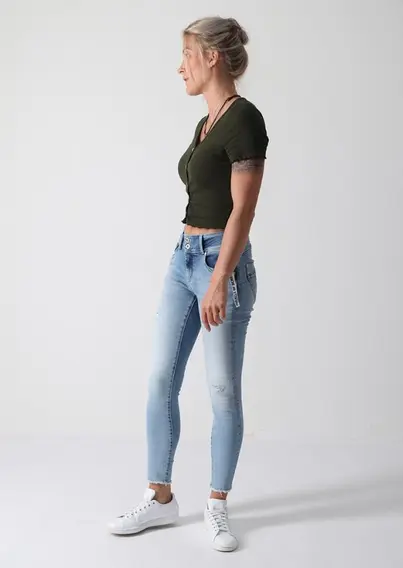 Sarah slim fit