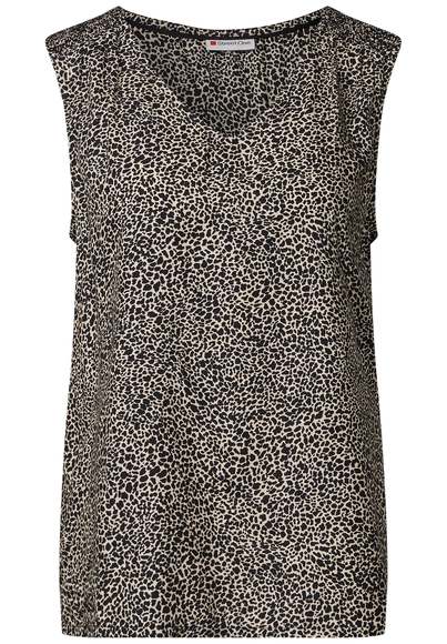 Street One - Blouse mouwloos - Beige - V-neck blouse w smok detail - 345737