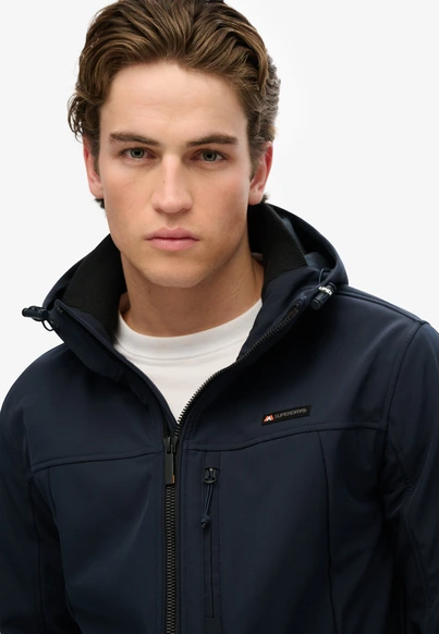 Superdry - Herenjas - Marineblauw - Hooded Soft Shell Trekker Jkt - M5012103A